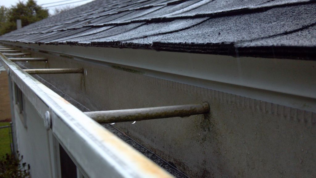 Roof Leak Repair in Hillsboro, Indiana Roof Leak Repair in Hillsboro, IN